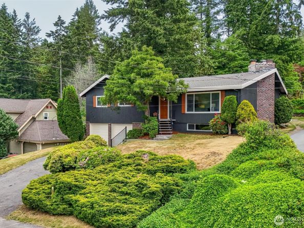 3828 Harbel Drive NE, Bremerton WA 98310