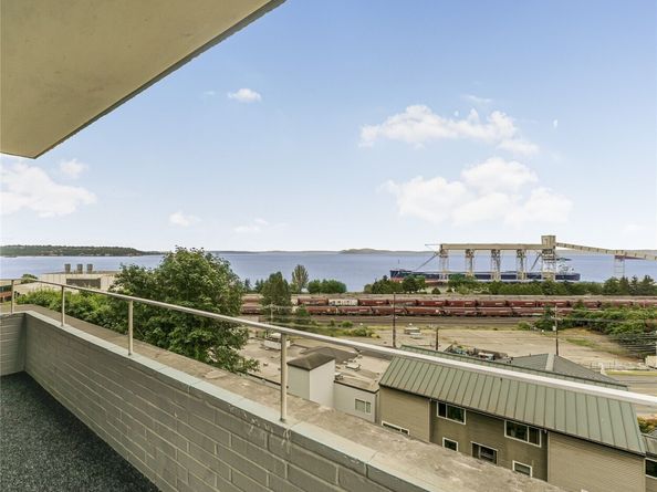 521 5th Avenue W 306, Seattle WA 98119