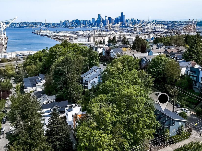 3855 21st Avenue SW, Seattle WA 98106