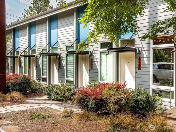 3855 21st Avenue SW, Seattle WA 98106