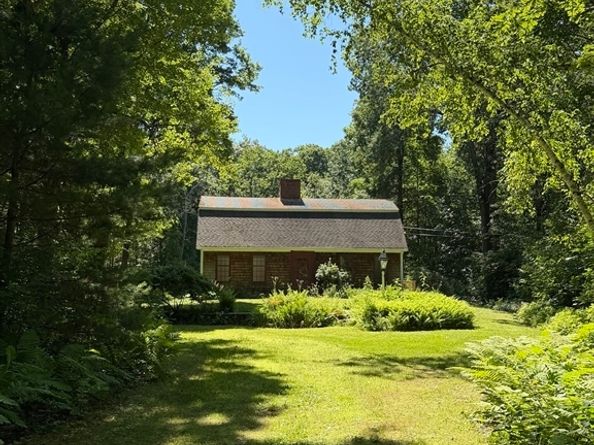 16 Flint Rd, Oakham MA 01068
