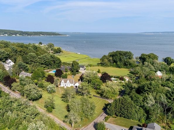 21 Hicks Point Rd, Duxbury MA 02332