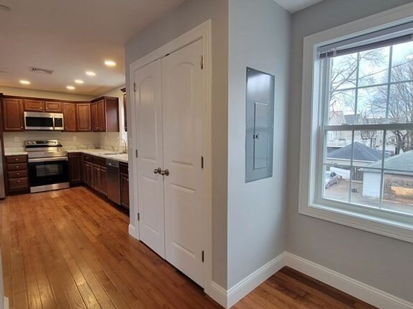 944 Warren Ave 2 F, Brockton MA 02301