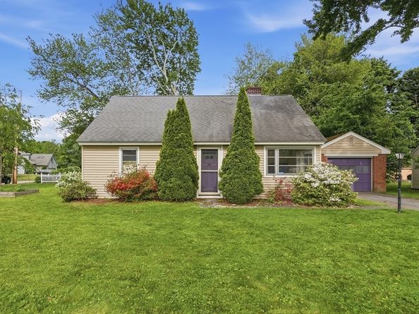 30 Bellridge Drive, Shrewsbury MA 01545