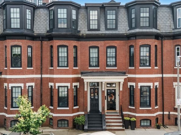 795 E 4th St, Boston MA 02127
