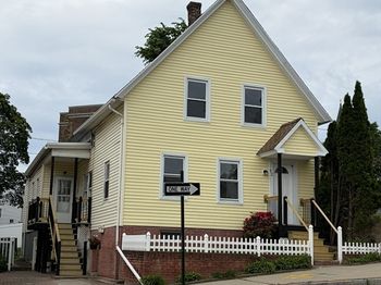52 Harrison St