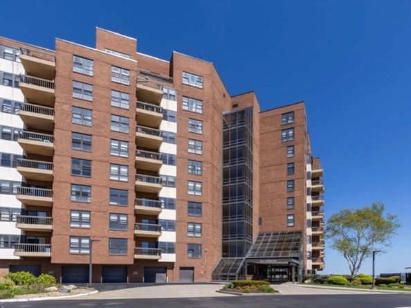 1 Seal Harbor Rd 815, Winthrop MA 02152