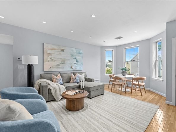 190 F St 6, Boston MA 02127
