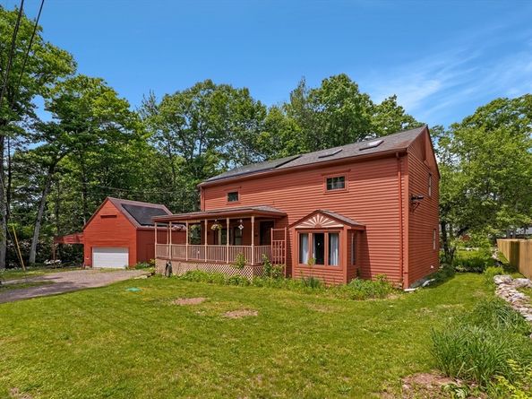 4 Birch Ln, Leicester MA 01524