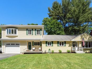 9 Abbot St