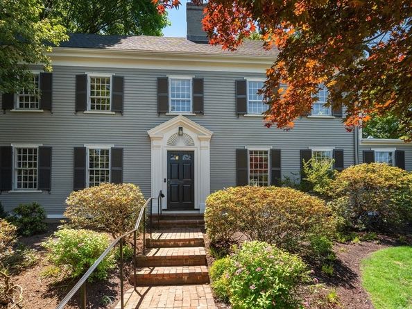 25 Chestnut Hill Rd, Newton MA 02467
