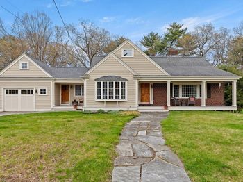 27 Colrain Rd