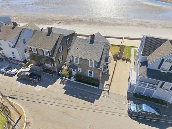 85 Willow Rd, Nahant MA 01908