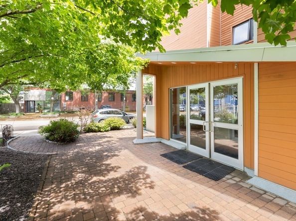 24 Bay State Road 20, Cambridge MA 02138