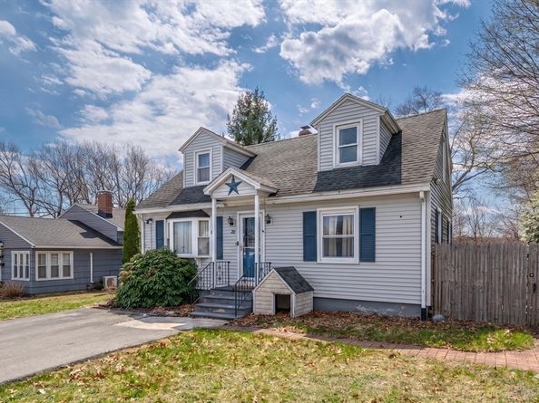20 George St, Fitchburg MA 01420