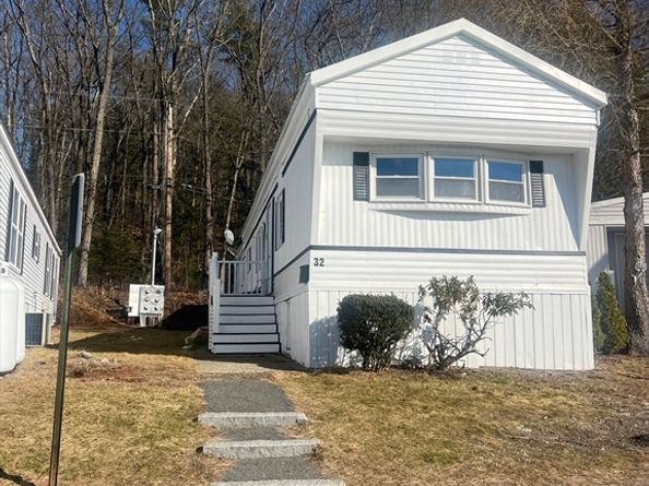 32 Mustang Avenue, Marlborough MA 01752