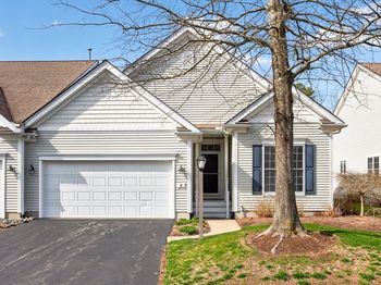 6 Champlain Cir