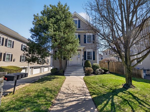 36 Prospect St 1, Waltham MA 02453
