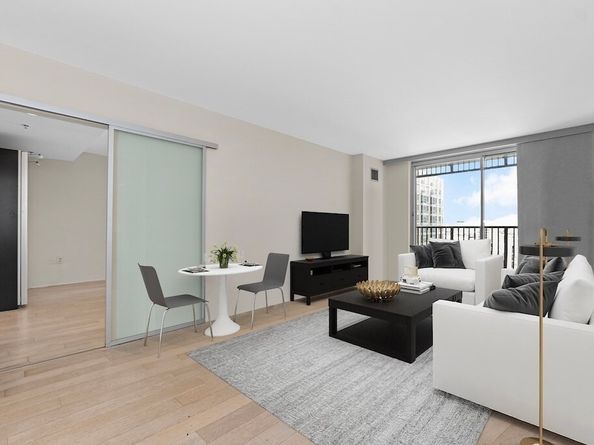 8 Museum Way 1201, Cambridge MA 02141