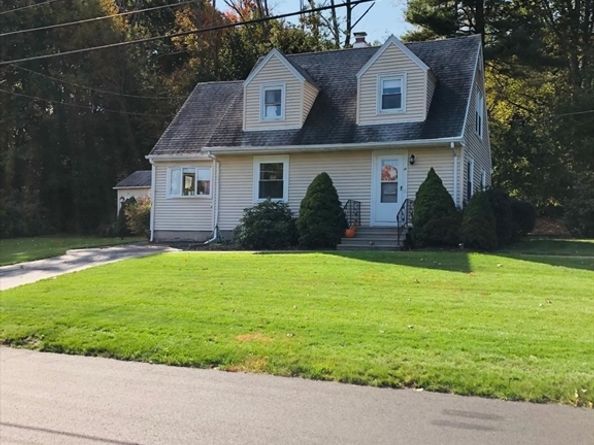 14 Elmwood Dr, Northborough MA 01532