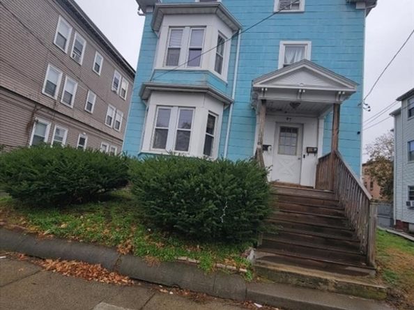 97 Jefferson St, Lynn MA 01902