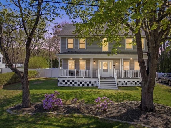 21 Bedford Drive, Grafton MA 01536
