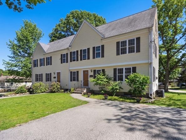 16 Rhodes Place 16, Hingham MA 02043
