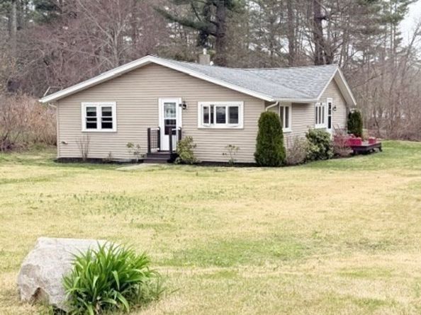 1 Crystal Lake Dr, Carver MA 02330