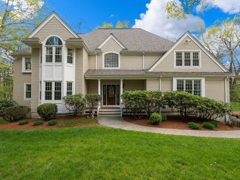 11 Pettees Pond Lane