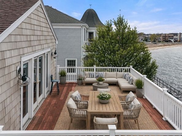 706 Sea St, Quincy MA 02169