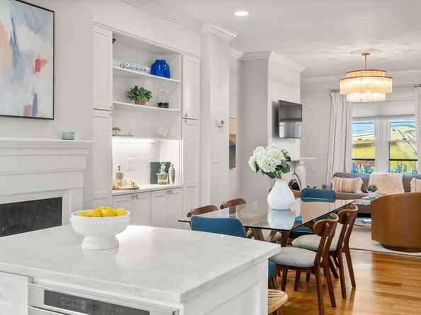 2 Lexington St, Boston MA 02129