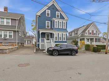 13 Roy Street