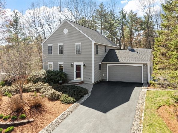 40 Longwood Dr, Lunenburg MA 01462