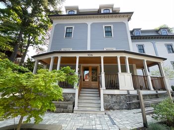 106 Forest Hills St