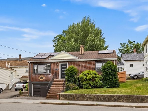 218 Warren, Watertown MA 02472