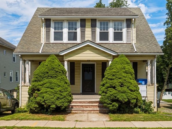 17 Harriet Ave, Belmont MA 02478
