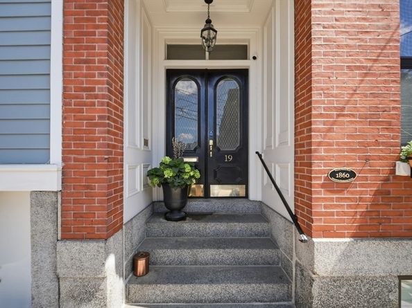 19 Salem St 2, Boston MA 02129