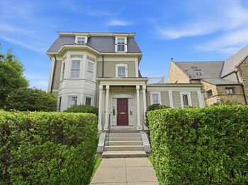 130 Mount Auburn St