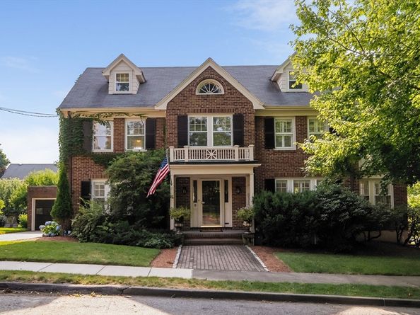 3 Essex Rd, Belmont MA 02478