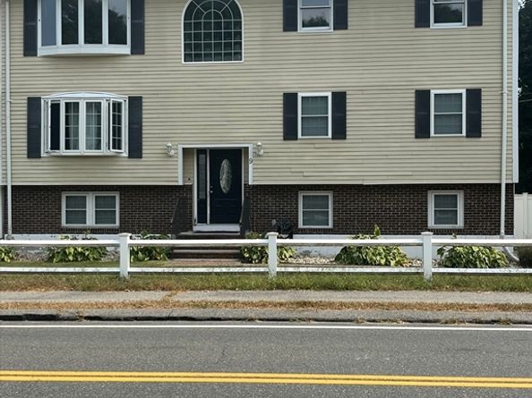 9 Parker St, Wilmington MA 01887