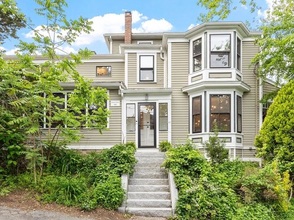 23 Centre Ave, Belmont MA 02478