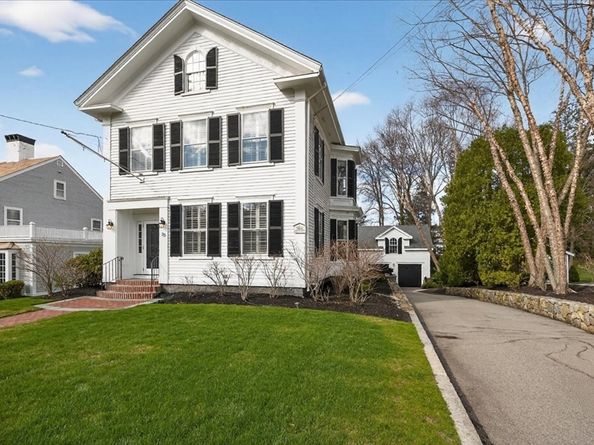 33 Lincoln St, Hingham MA 02043