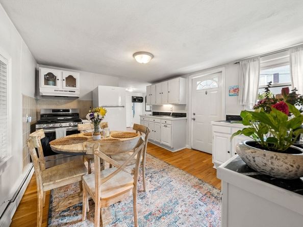 528 E 3rd St 1, Boston MA 02127