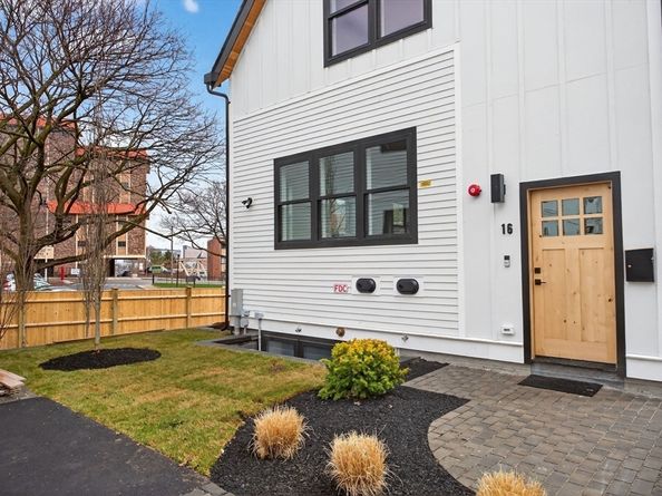 16 Hamlet St 16, Somerville MA 02143