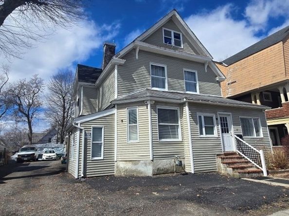 40 Hollywood St, Worcester MA 01610