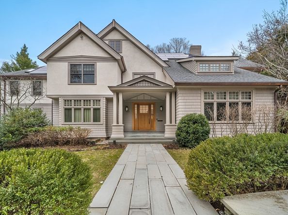 23 Inverness Rd, Wellesley MA 02481