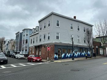 194-198 Bunker Hill St