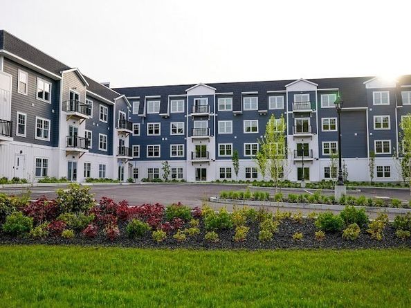 485 Blue Hills Parkway 23, Milton MA 02186