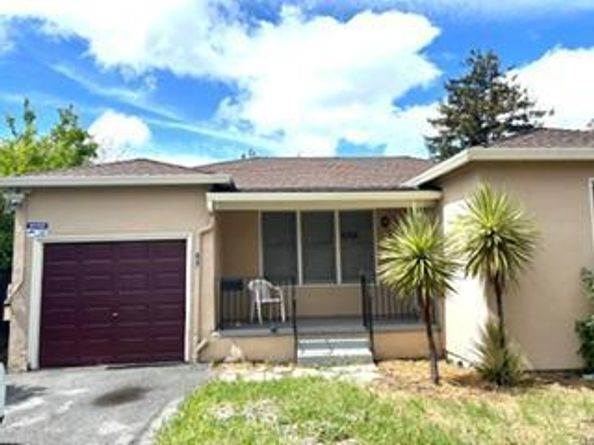 827 Chestnut Street, Redwood City CA 94063