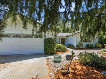 130 Caliente Drive